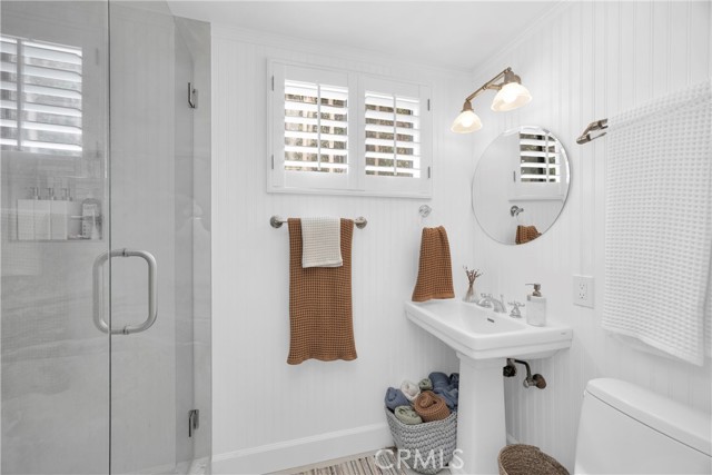Detail Gallery Image 16 of 39 For 2300 Margaret Dr, Newport Beach,  CA 92663 - 4 Beds | 3 Baths