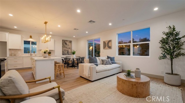 Detail Gallery Image 31 of 36 For 15534 Colorado Ave, Paramount,  CA 90723 - 4 Beds | 2/1 Baths