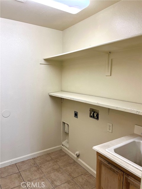 1343 Riverside Court, Merced CA: https://media.crmls.org/medias/0e9e70fb-d412-45ea-a146-e3f742fcd511.jpg