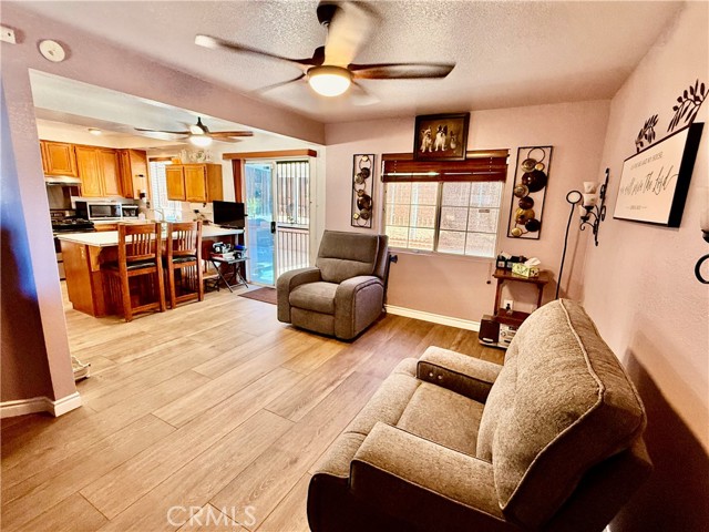 Detail Gallery Image 21 of 56 For 25708 Aspenwood Ct, Moreno Valley,  CA 92557 - 3 Beds | 2 Baths