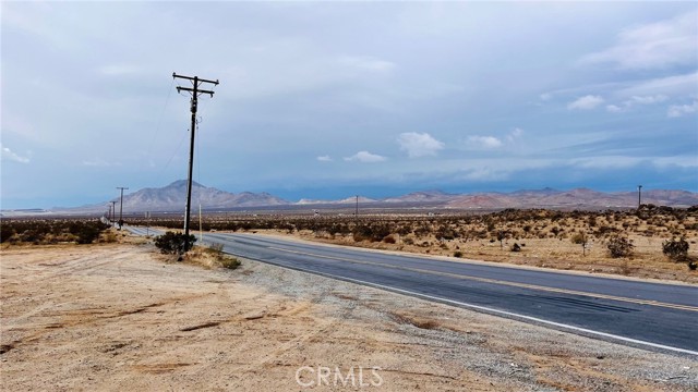 Detail Gallery Image 11 of 32 For 47229227 Harris Ln, Apple Valley,  CA 92307 - – Beds | – Baths