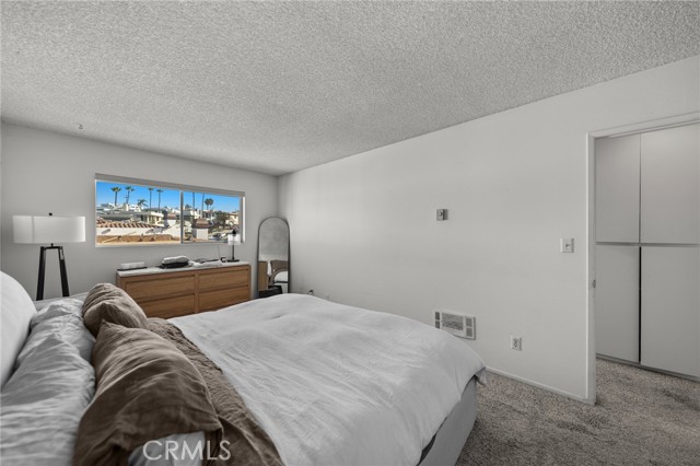 2124 Hermosa Avenue, Hermosa Beach, California 90254, ,Residential Income,For Sale,Hermosa,SB25013043