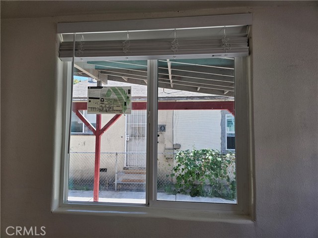 Detail Gallery Image 14 of 14 For 2453 Hayes Ave, Long Beach,  CA 90810 - 3 Beds | 2 Baths