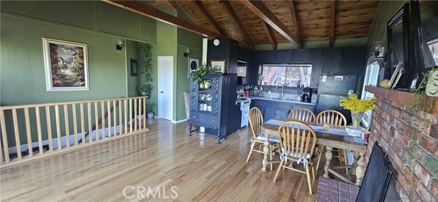 Detail Gallery Image 7 of 21 For 830 Chamois Dr, Crestline,  CA 92325 - 3 Beds | 2/1 Baths