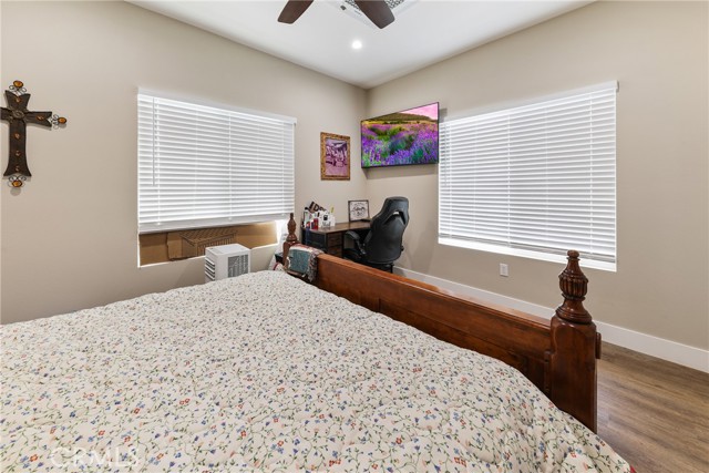 8963 Bold Ruler Lane, Jurupa Valley CA: https://media.crmls.org/medias/0ea21e74-ac11-444e-8fc3-f7a12270ab23.jpg
