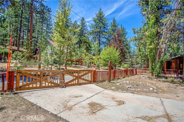 Detail Gallery Image 20 of 28 For 796 Cove Dr, Big Bear Lake,  CA 92315 - 3 Beds | 2 Baths