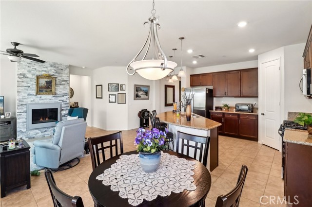 1340 Corte Alamonte, Hemet CA: https://media.crmls.org/medias/0ea2c74d-7e29-4b0b-bbd1-d6197ccada80.jpg