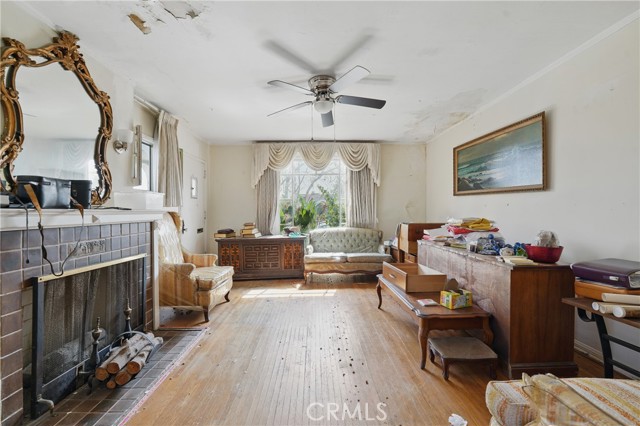 5823 Madden Avenue, Los Angeles CA: https://media.crmls.org/medias/0ea2d5c1-10a9-4700-9024-64443e5fd016.jpg