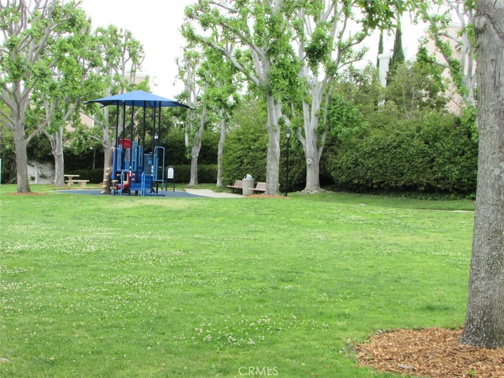 https://media.crmls.org/medias/0ea355df-4484-48e1-b568-a1f14ef8b9a8.jpg?preset=X-Large