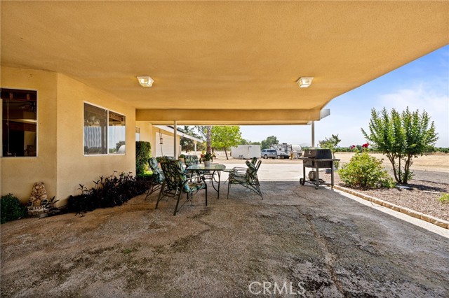 Detail Gallery Image 4 of 41 For 3298 N Zediker Ave, Sanger,  CA 93657 - 3 Beds | 2 Baths