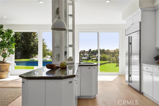 4406 Medley Place, Encino CA: https://media.crmls.org/medias/0ea4410c-ffce-4768-9728-b83e4694ec55.jpg