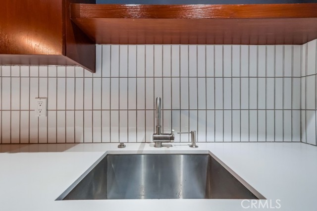 6715 E Ocean Boulevard, Long Beach CA: https://media.crmls.org/medias/0ea47e63-296d-4e9b-b6e9-4cf7f49df773.jpg