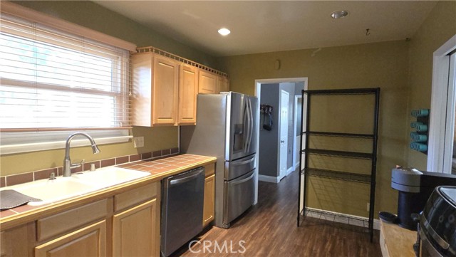 16701 Chatsworth Street, Granada Hills CA: https://media.crmls.org/medias/0ea4a27c-0451-445f-a3ca-6a8559e543cb.jpg