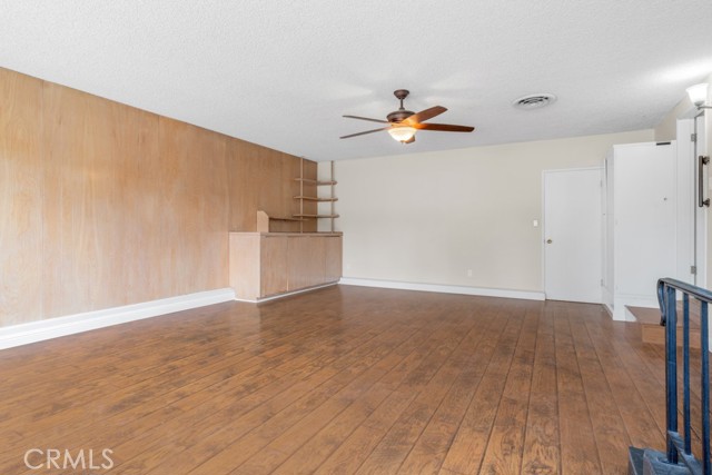 Detail Gallery Image 4 of 20 For 10151 Babbitt, Northridge,  CA 91325 - 4 Beds | 3 Baths