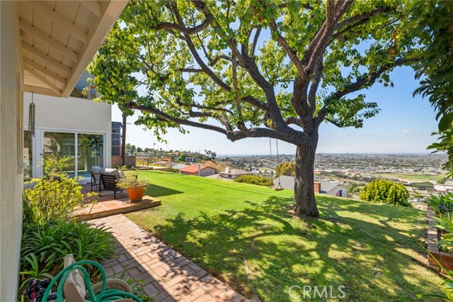 4501 Paseo De Las Tortugas, Torrance CA: https://media.crmls.org/medias/0ea4f4be-5e8d-4da0-97e0-9a8b6499e405.jpg