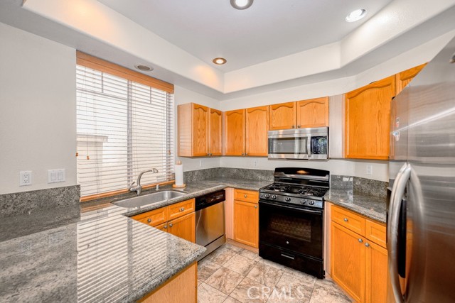 27625 PRIMROSE Lane, Castaic CA: https://media.crmls.org/medias/0ea52643-8382-495a-bd4d-0f2a5473b3ce.jpg