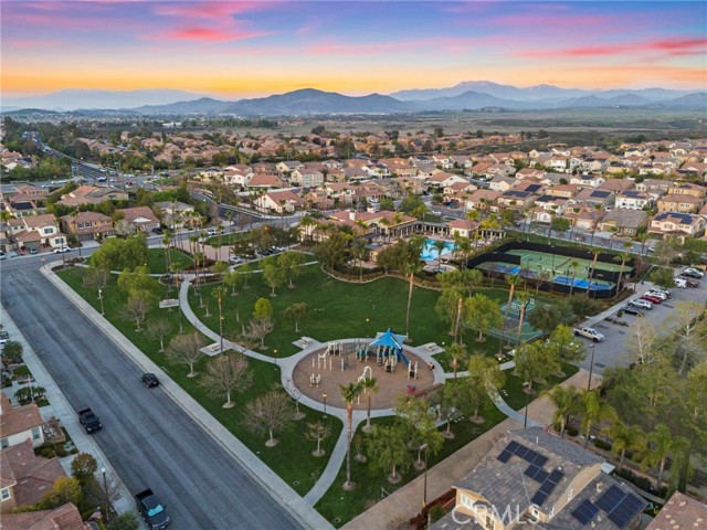 31570 Sweetwater Circle, Temecula CA: https://media.crmls.org/medias/0ea593a6-2a37-44b5-84d4-14928ca3d259.jpg