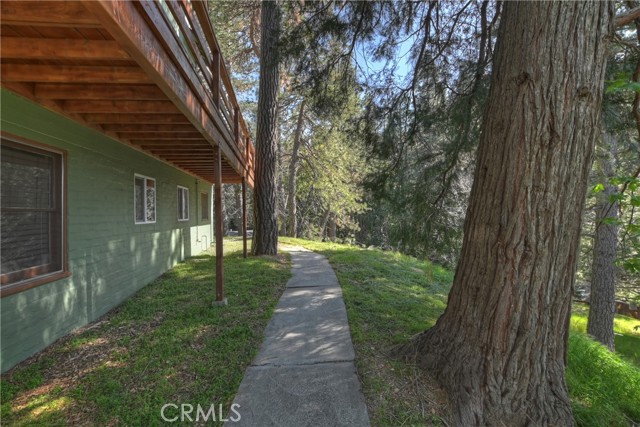 Detail Gallery Image 45 of 47 For 617 Acacia, Crestline,  CA 92325 - 5 Beds | 3 Baths