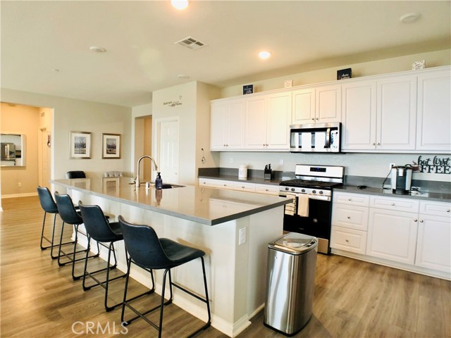 Detail Gallery Image 38 of 66 For 24897 Miners View Ln, Moreno Valley,  CA 92557 - 4 Beds | 2/1 Baths