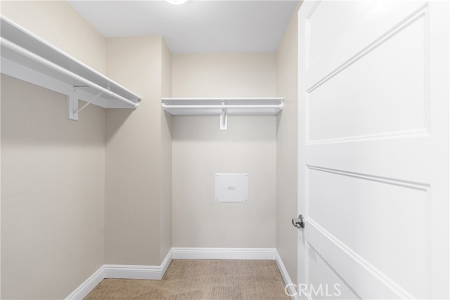 Detail Gallery Image 14 of 20 For 1529 Patricia Ave #6,  Simi Valley,  CA 93065 - 3 Beds | 2/1 Baths