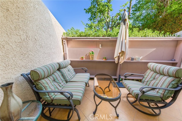 Detail Gallery Image 2 of 28 For 15137 Magnolia a,  Sherman Oaks,  CA 91403 - 3 Beds | 3 Baths