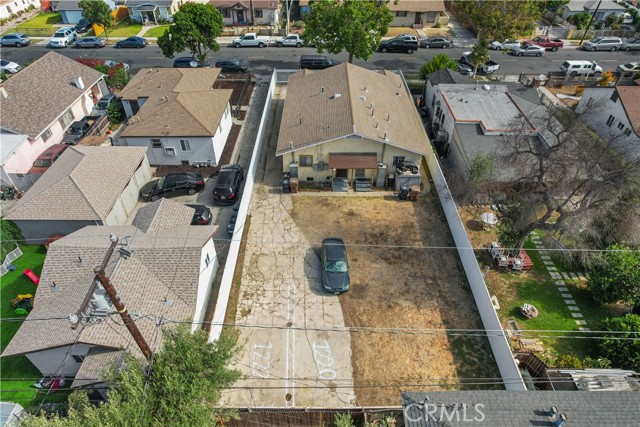1220 W 92nd Street, Los Angeles CA: https://media.crmls.org/medias/0ea6eb0d-13a0-4532-89f7-396eff47518e.jpg