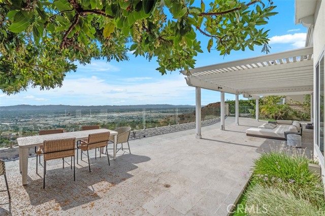 180 degree panoramic view of the Burbank Valley and patio cover, swim/lap pool