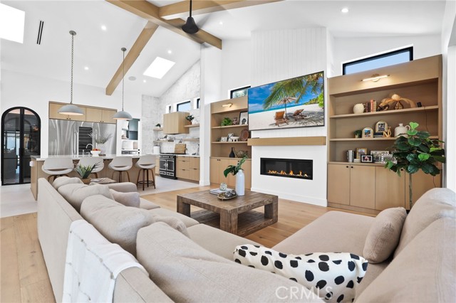 11444 Harrisburg Road, Rossmoor CA: https://media.crmls.org/medias/0ea75f24-d17d-4433-b39b-3f4e5f744f6d.jpg