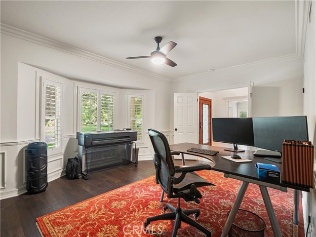 Detail Gallery Image 34 of 46 For 26675 Macmillan Ranch Rd, Canyon Country,  CA 91387 - 5 Beds | 4/1 Baths