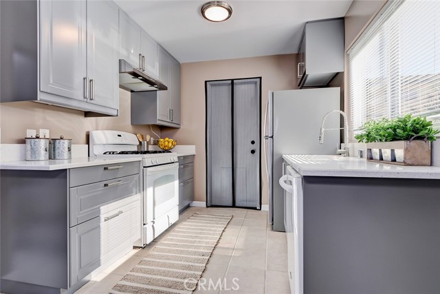 2700 Graham Avenue, Redondo Beach, California 90278, 3 Bedrooms Bedrooms, ,1 BathroomBathrooms,Residential,Sold,Graham Avenue,SB22001373