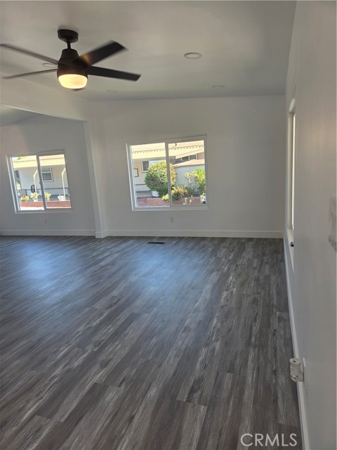 Detail Gallery Image 6 of 19 For 1456 E Philadelphia St Spc 247, Ontario,  CA 91761 - 2 Beds | 2 Baths