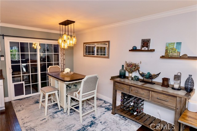 2414 Niagara Way, Costa Mesa CA: https://media.crmls.org/medias/0ea7ce17-bf9f-4ea2-90ba-f35bdc6d08e9.jpg