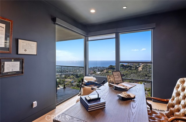 Detail Gallery Image 21 of 46 For 606 E Avenida San Juan, San Clemente,  CA 92672 - 4 Beds | 4/1 Baths