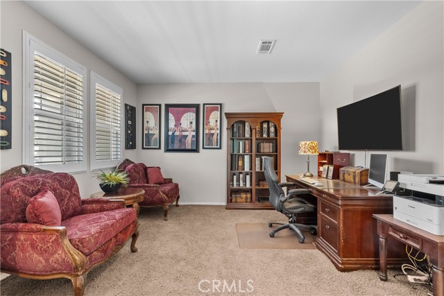 1341 Stanfill Road, Palmdale CA: https://media.crmls.org/medias/0ea8724a-79bc-4275-8fc7-7c76b50805eb.jpg