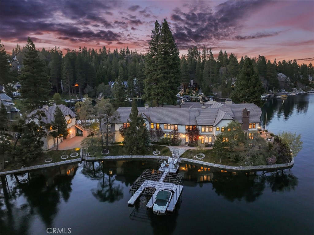 177 Shorewood Drive