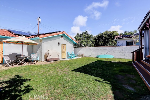 217 Ave E, Redondo Beach, California 90277, 5 Bedrooms Bedrooms, ,2 BathroomsBathrooms,Residential,Sold,Ave E,SB22230929