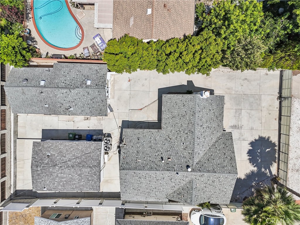 https://media.crmls.org/medias/0eaa7a71-8102-4267-98de-ae168f837863.jpg?preset=X-Large
