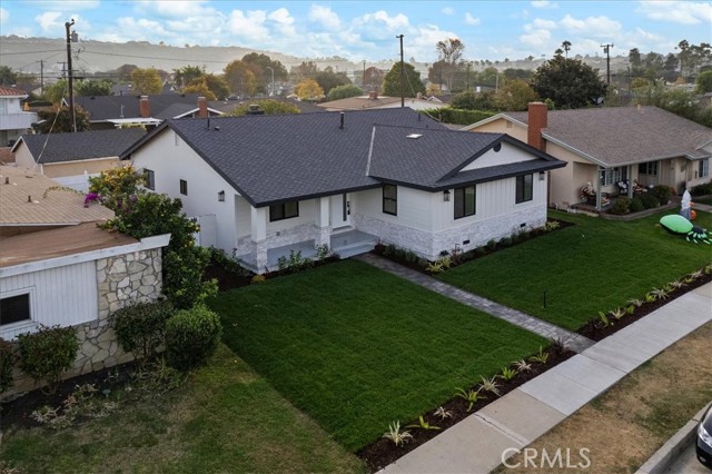 Detail Gallery Image 30 of 32 For 23217 Anza Ave, Torrance,  CA 90505 - 4 Beds | 3 Baths