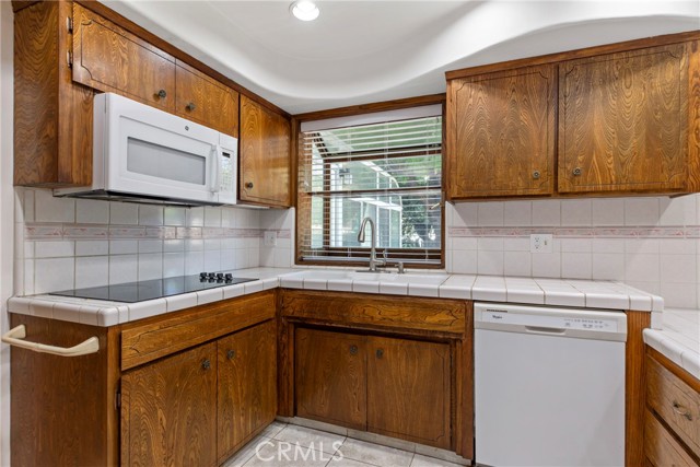3355 San Fernando Court, Merced CA: https://media.crmls.org/medias/0eab7e58-5b6c-4dfe-a73a-5155219e7133.jpg