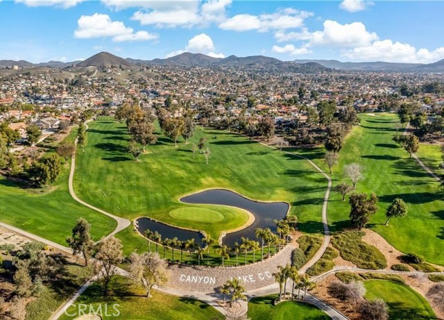 Detail Gallery Image 14 of 16 For 22750 Cove View St, Canyon Lake,  CA 92587 - 4 Beds | 2/1 Baths