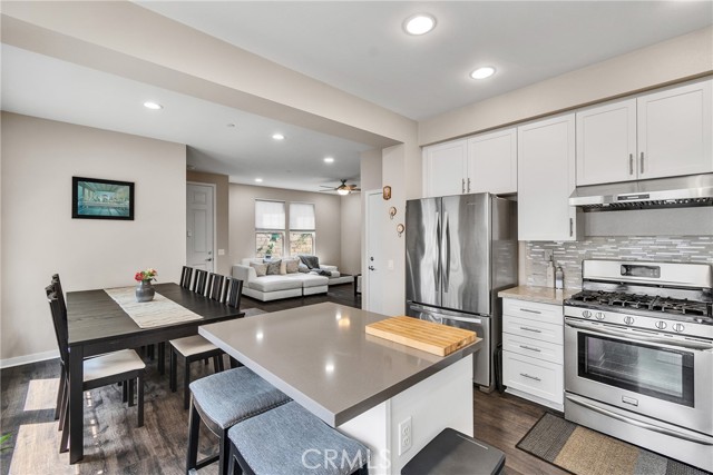 823 104 Anaheim Boulevard, Anaheim CA: https://media.crmls.org/medias/0eacd3ac-f3a9-417e-a0b8-b6044295eea7.jpg