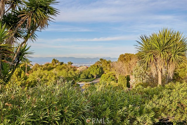 Detail Gallery Image 3 of 44 For 2409 via Sonoma, Palos Verdes Estates,  CA 90274 - 3 Beds | 3 Baths