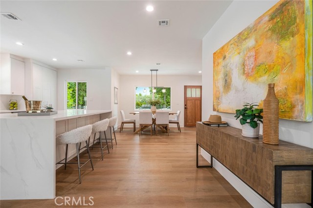 Detail Gallery Image 10 of 35 For 6615 Orion, Van Nuys,  CA 91406 - 3 Beds | 3 Baths