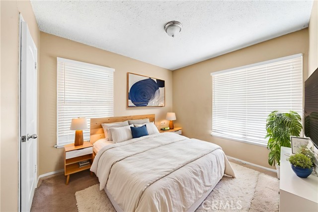 Detail Gallery Image 15 of 31 For 16857 Chatsworth St, Granada Hills,  CA 91344 - 3 Beds | 2 Baths