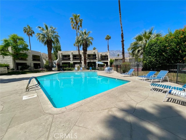 Detail Gallery Image 18 of 21 For 5300 E Waverly Dr #A2,  Palm Springs,  CA 92264 - 2 Beds | 1/1 Baths