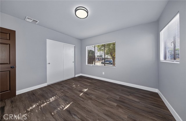 Detail Gallery Image 10 of 23 For 18206 Seville, Fontana,  CA 92335 - 3 Beds | 1 Baths