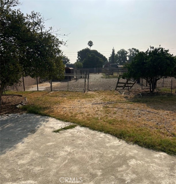 12765 Ross Avenue, Chino CA: https://media.crmls.org/medias/0eb1c069-591d-44df-8490-02e47260d735.jpg