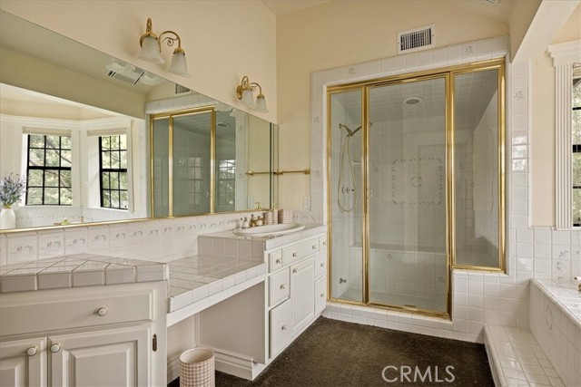 Detail Gallery Image 48 of 74 For 490 Bay View Ct, Lake Arrowhead,  CA 92352 - 5 Beds | 6/1 Baths