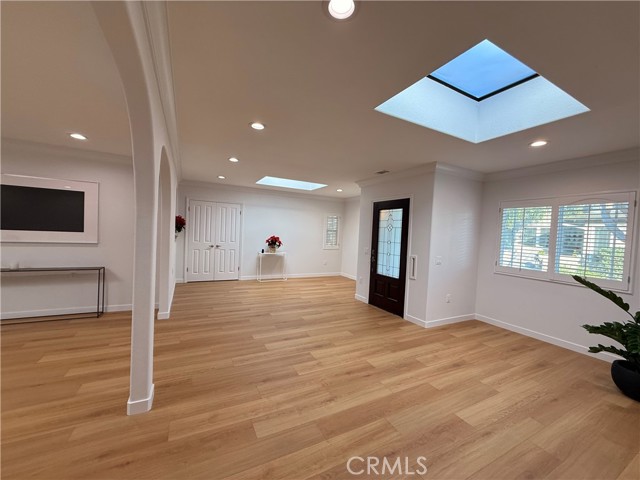 Detail Gallery Image 7 of 39 For 1921 Saint John Rd 35c,  Seal Beach,  CA 90740 - 2 Beds | 2/1 Baths