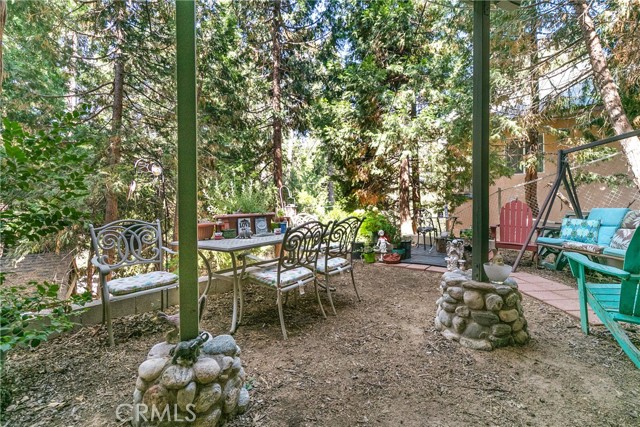 Detail Gallery Image 5 of 19 For 983 Berne Dr, Crestline,  CA 92325 - 3 Beds | 2 Baths